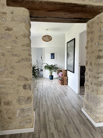 Entrée en pierre